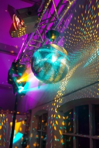 Spiegelbol discobal huren